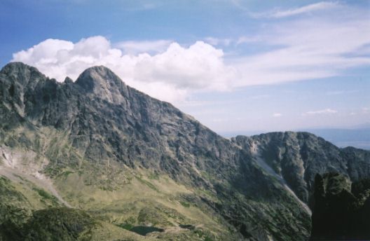 Looking towards Lomnický štít from Priecne sedlo